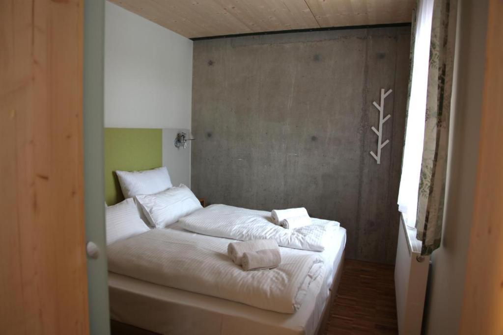 Oekohotel Aus Holz Alea Eco ファッフェンホーフェン・アン・デア・イルム エクステリア 写真